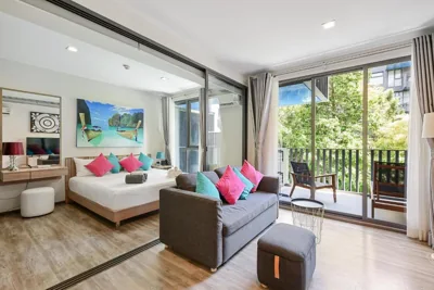 The Deck Condominium Patong Beach – Foto 2